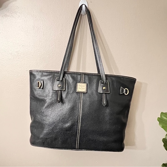 Dooney And Bourke Black Pebbled Leather Tassel Shopper Tote Purse. - Picture 2 of 10